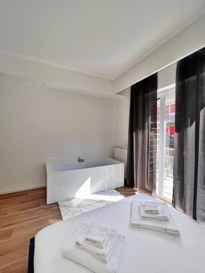 Finella Charming Rooms บารี ภายนอก รูปภาพ