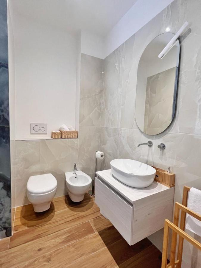 Finella Charming Rooms บารี ภายนอก รูปภาพ