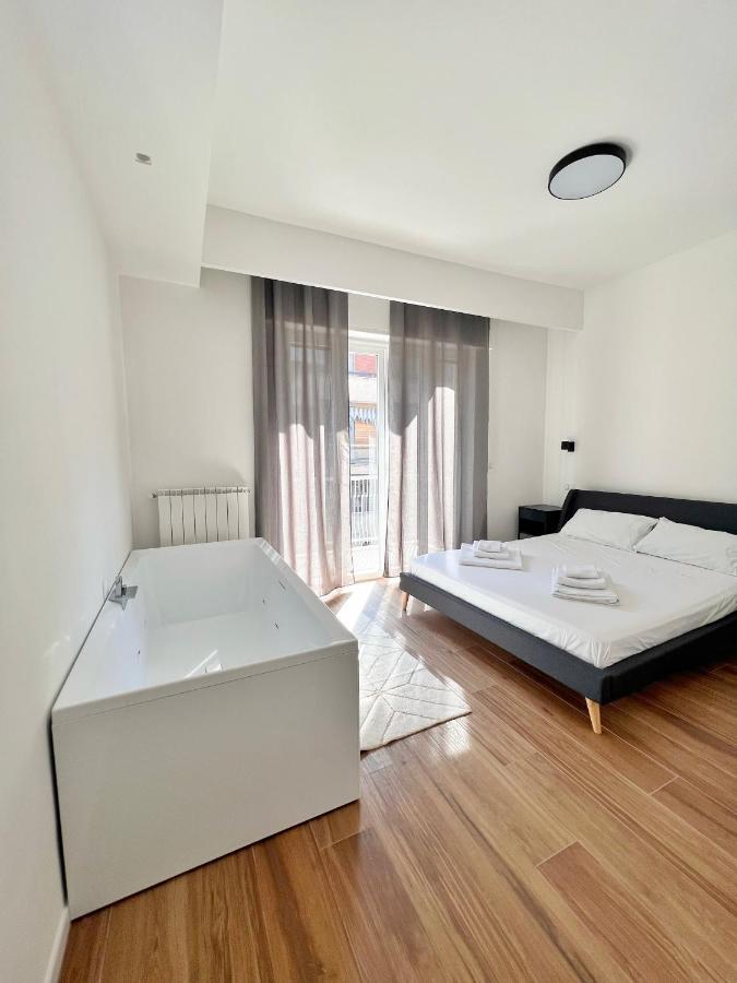 Finella Charming Rooms บารี ภายนอก รูปภาพ
