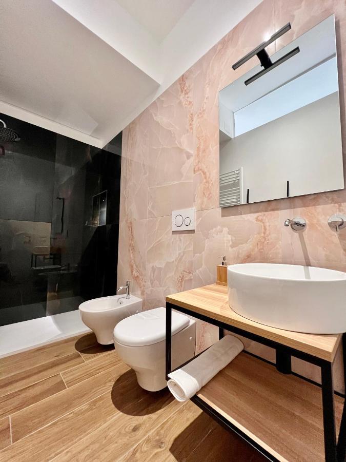 Finella Charming Rooms บารี ภายนอก รูปภาพ